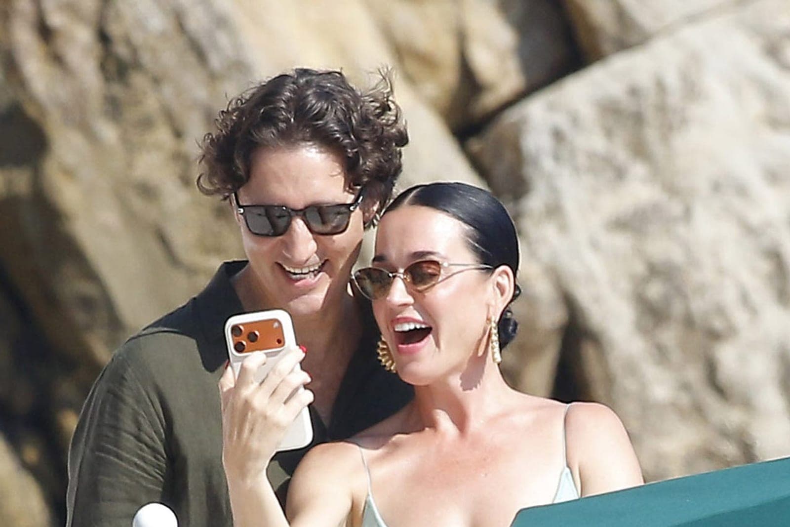 Katy Perry and Justin Trudeau photographed on holiday in the south of France
